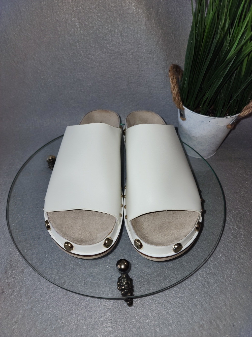 Kelsi Dagger White Leather Studded Slide Mules Women's Size 8